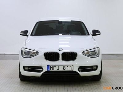 Begagnad BMW 118 Sport Line 143 HK (105 kW) 2012 Vit Halvkombi