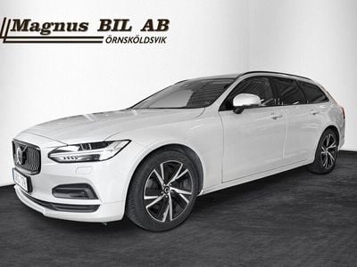 Vit Begagnad 2022 Volvo V90 Momentum Kombi | 339 900 kr (Marknadspris)