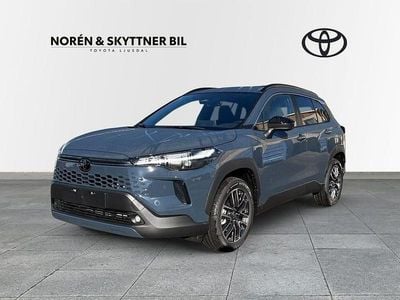 Silver Ny 2025 Toyota Corolla Cross Style SUV | 397 500 kr (Marknadspris)