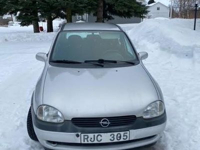 begagnad Opel Corsa 5-dörrar 1.2