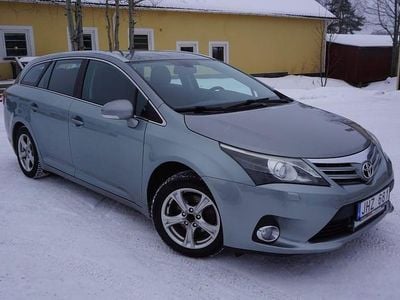 Grå Begagnad 2014 Toyota Avensis Business Edition | 94 900 kr