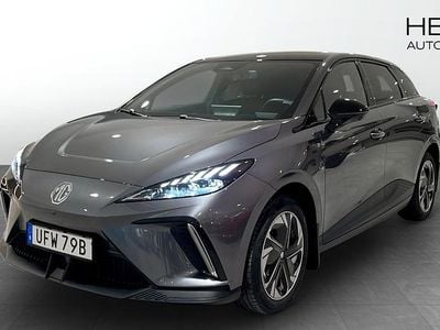 Grå Begagnad 2022 MG MG4 EV Halvkombi | 264 900 kr (Marknadspris)