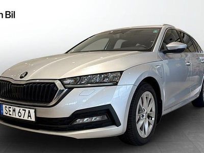 Brilliant silver metallic Begagnad 2024 Skoda Octavia Ambition Kombi | 329 900 kr (Marknadspris)