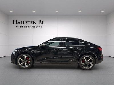 Svart metallic Begagnad 2023 Audi SQ8 e-tron S-Line SUV | 869 000 kr