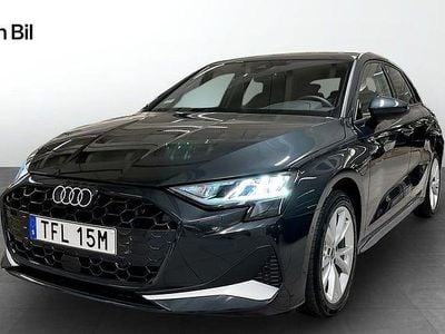 Manhattangrå metallic Begagnad 2025 Audi A3 Advanced Sportkupé | 449 000 kr