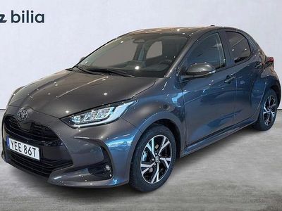 Begagnad Toyota Yaris Hybrid Active 117 HK (86 kW) 2025 Grå Halvkombi