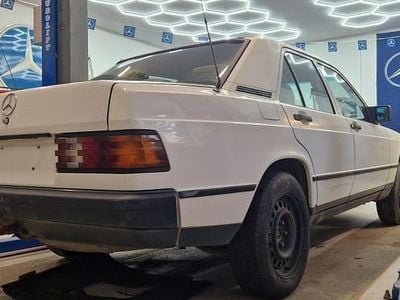 Begagnad 1984 Mercedes 190 Sedan | 12 000 kr