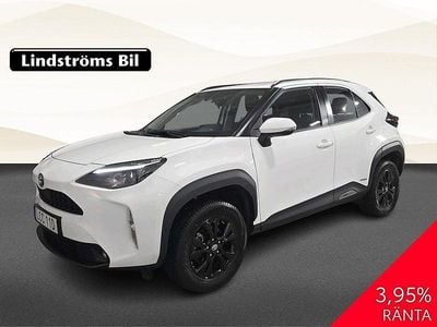 Vit Begagnad 2022 Toyota Yaris Cross Active SUV | 259 900 kr (Marknadspris)