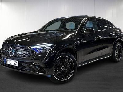 Svart Begagnad 2025 Mercedes GLC300e Sportkupé | 899 000 kr