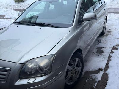 Begagnad 2006 Toyota Avensis Kombi | 33 500 kr (Marknadspris)