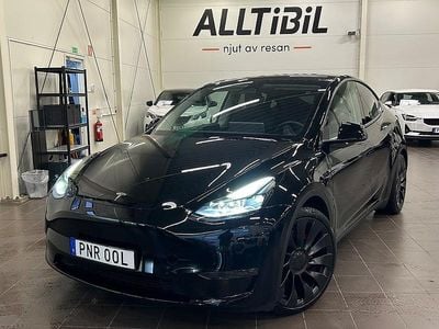 Svart Begagnad 2022 Tesla Model Y Performance SUV | 439 900 kr (Marknadspris)