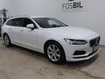 Vit Begagnad 2017 Volvo V90 Momentum Kombi | 179 900 kr (Marknadspris)