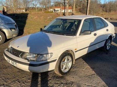 Begagnad 1998 Saab 900 Halvkombi | 16 000 kr