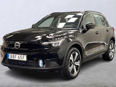 Svart Begagnad 2022 Volvo XC40 Core SUV | 319 900 kr (Marknadspris)