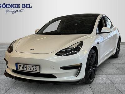 Vit Begagnad 2022 Tesla Model 3 Standard Range Sedan | 269 000 kr (Marknadspris)