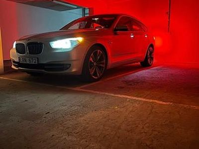 Begagnad BMW 530 Gran Turismo 245 HK (180 kW) 2011 Cappuccino