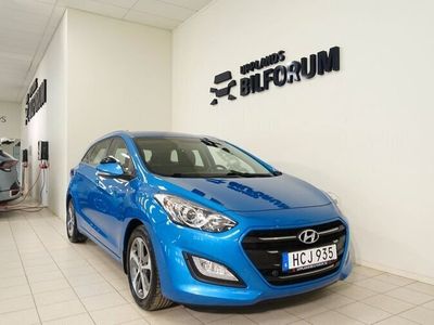 begagnad Hyundai i30 Kombi 1.6 GDI DCT Komfort M-värm 2017, Kombi