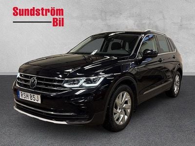 Svart Begagnad 2021 VW Tiguan SUV | 294 900 kr (Marknadspris)