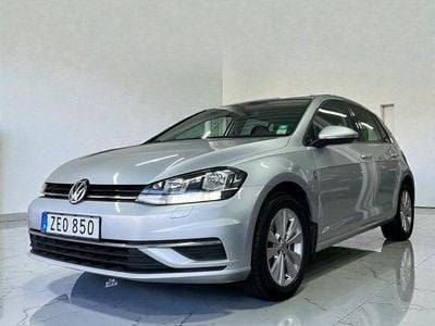 Silver Begagnad 2018 VW Golf VII Halvkombi | 159 900 kr (Marknadspris)