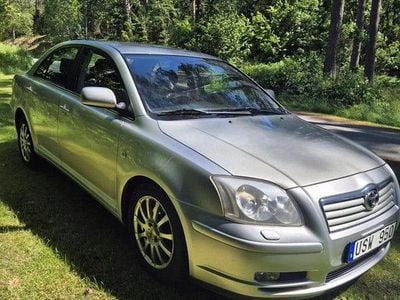 Begagnad 2004 Toyota Avensis Sedan | 23 000 kr (Marknadspris)