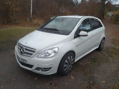 Mercedes B180