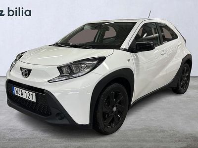 Vit Begagnad 2022 Toyota Aygo X Play SUV | 169 900 kr (Lite dyr)