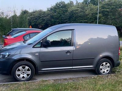 Grå Begagnad 2015 VW Caddy Minibuss | 49 000 kr (Marknadspris)