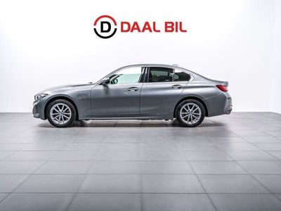 BMW 330e