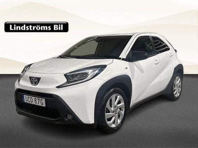 Vit Begagnad 2022 Toyota Aygo X Comfort SUV | 164 900 kr (Marknadspris)