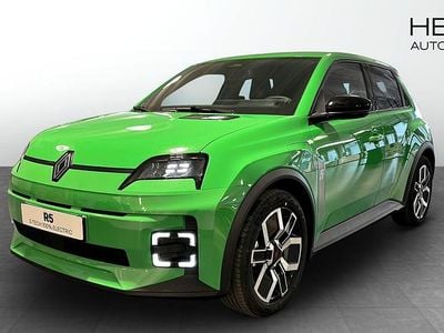 Vit Ny 2025 Renault R5 Techno Halvkombi | 399 900 kr (Marknadspris)