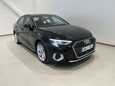 Begagnad Audi A3 Advanced 150 HK (110 kW) 2023 Brilliantsvart Sedan