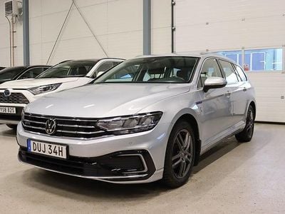 Silver Begagnad 2022 VW Passat GTE Kombi | 254 800 kr (Marknadspris)