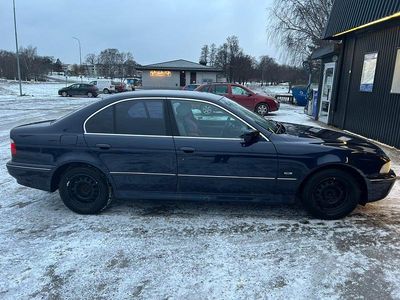 Begagnad 2000 BMW 523 Sedan | 25 000 kr