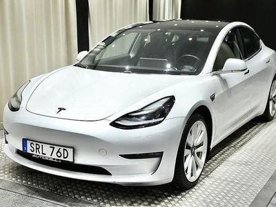 Begagnad Tesla Model 3 Long Range AWD 324 kW (441 HK) 2019 Vit Sedan