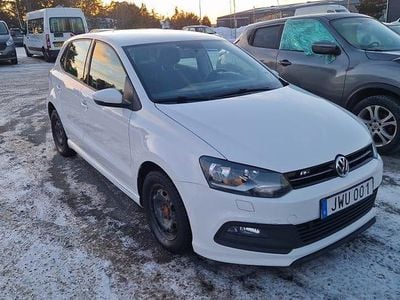Begagnad VW Polo R-line 90 HK (66 kW) 2014