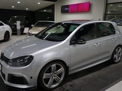 Silver Begagnad 2011 VW Golf VI R Halvkombi | 159 000 kr