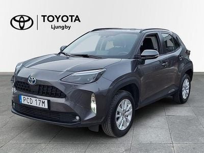 Begagnad Toyota Yaris Hybrid Active 117 HK (86 kW) 2023 Grå