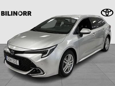 Silver Begagnad 2023 Toyota Corolla Executive Kombi | 339 900 kr (Lite dyr)