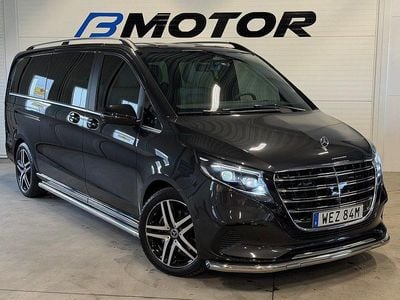 Mörkgrå Begagnad 2024 Mercedes V300 SE Minibuss | 1 145 000 kr