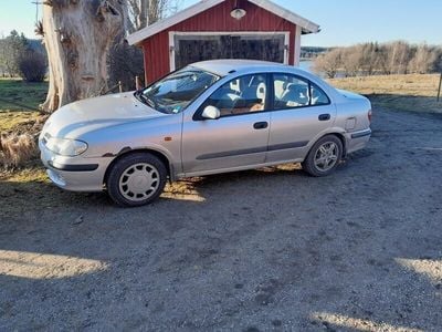 Nissan Almera