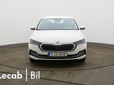 Begagnad Skoda Octavia 150 HK (110 kW) 2024 Candy white Kombi