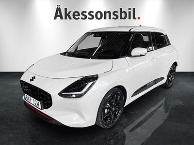 Vit Begagnad 2024 Suzuki Swift Halvkombi | 272 000 kr