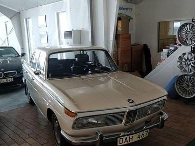 Begagnad BMW 2000 101 HK (74 kW) 1971 Vit Sedan