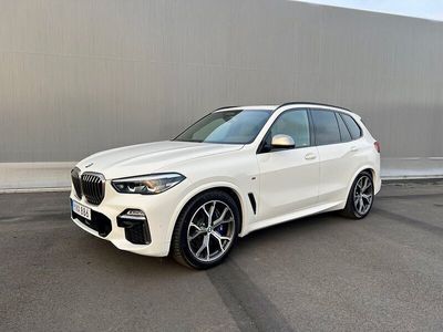 begagnad BMW X5 M50d Sky Lounge, Headup, Aktiv styrning, 360 kamera..