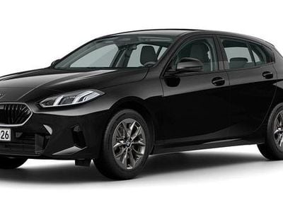 Ny BMW 120 Shadowline 170 HK (125 kW) 2025 Svart Halvkombi