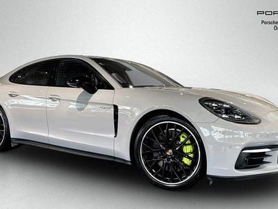 Porsche Panamera 4