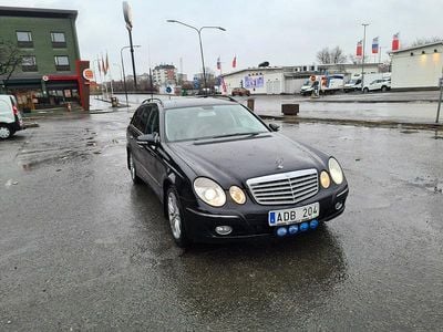 Svart Begagnad 2007 Mercedes E320 Kombi | 125 000 kr