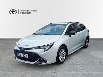 Grå Begagnad 2025 Toyota Corolla Active Kombi | 319 900 kr (Lite dyr)