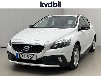 Vit Begagnad 2014 Volvo V40 CC Kombi | 119 800 kr