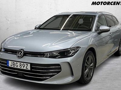 Silver Begagnad 2024 VW Passat Kombi | 489 000 kr (Lite dyr)